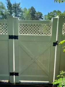 fence-cleaning-in-lewiston-ny-001