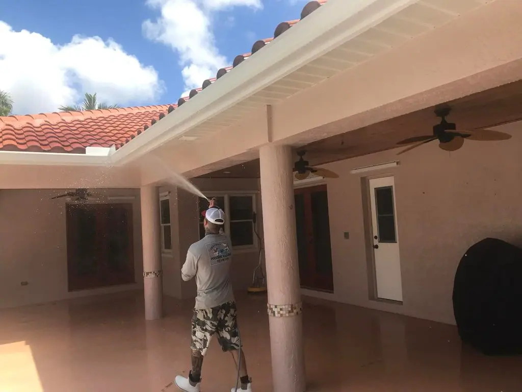 Exterior Cleaning for HOAs Fort Pierce FL