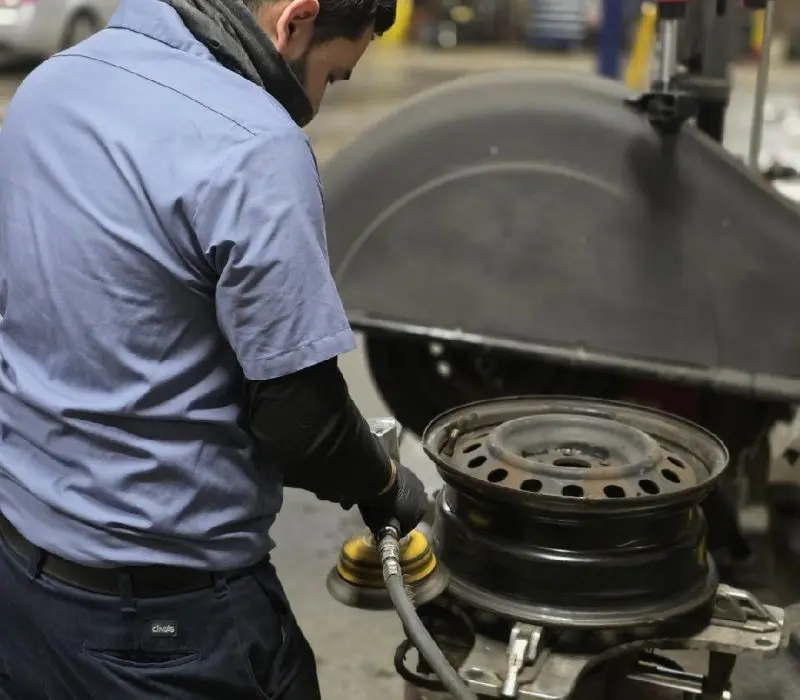 Marcos tire machine