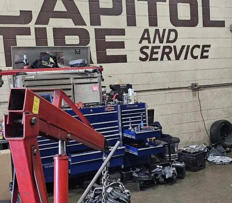 Engine hoist