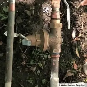 a water valve on a water pipe