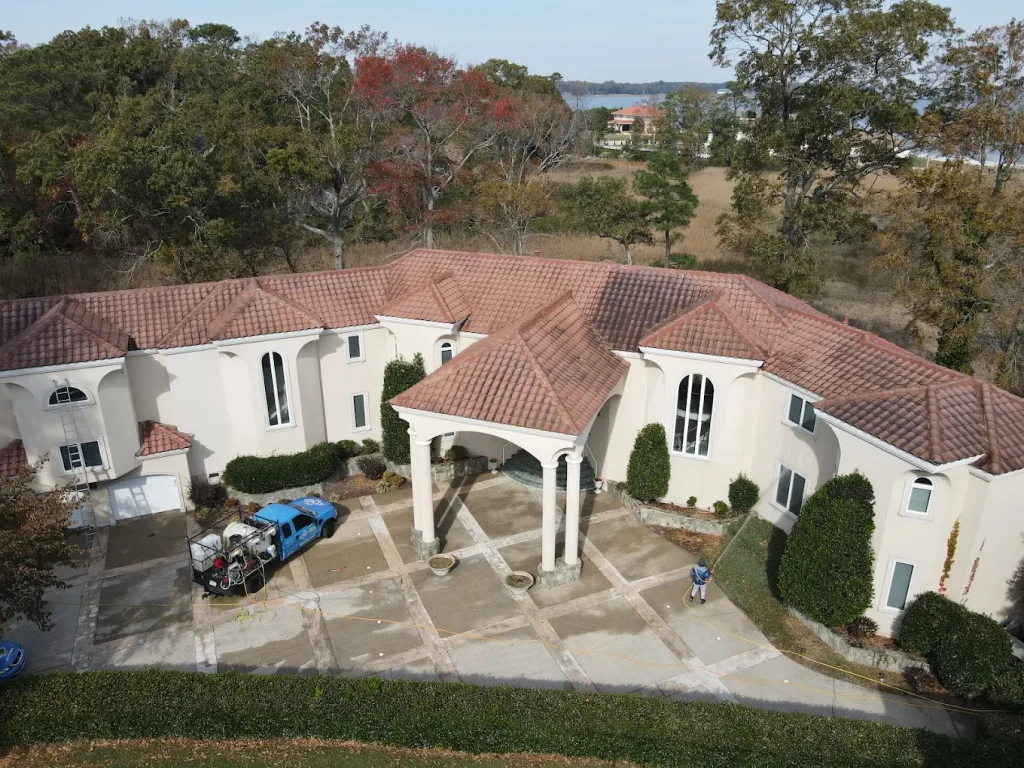 Roof Cleaning Suffolk VA