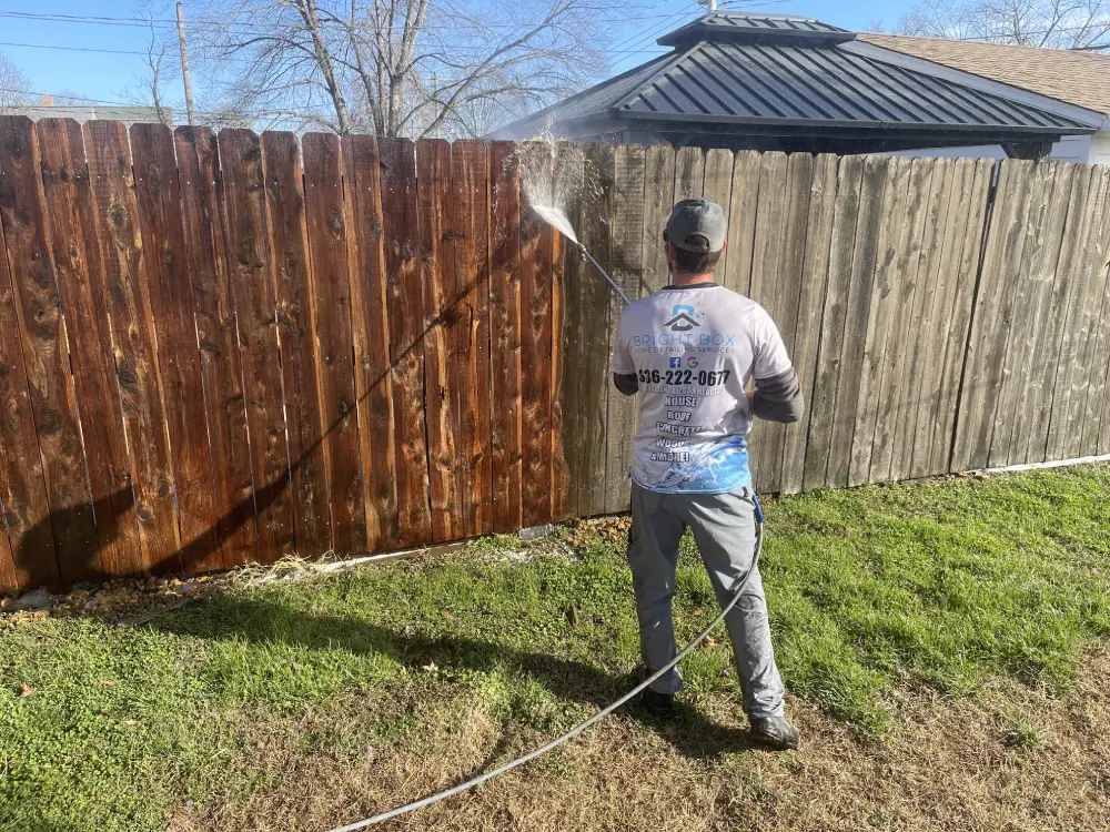 Fence Cleaning Chesterfield MO