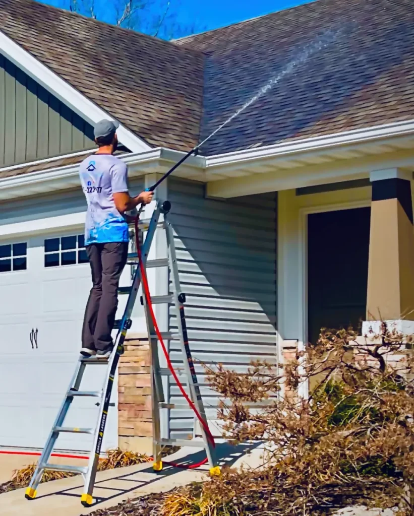 Roof Cleaning Chesterfield MO