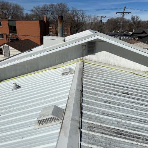 Roof Cleaning Winnipeg