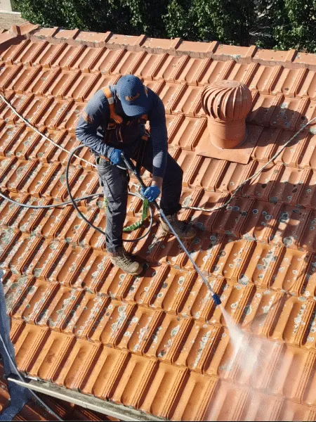 Roof Cleaning Melbourne
