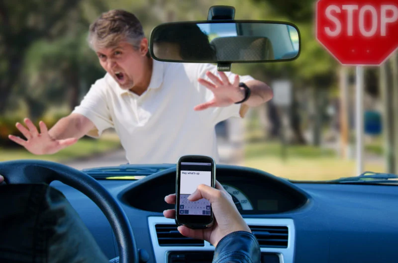5 Ways to Participate in Distracted Driving Awareness Month (April)