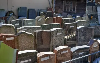 Granite vs. Bronze Markers: Comparing Materials for Cemetery Memorials