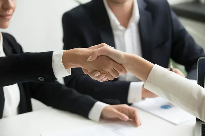 Choosing the Right Business Entity in Texas: LLC, Corporation, or Partnership?