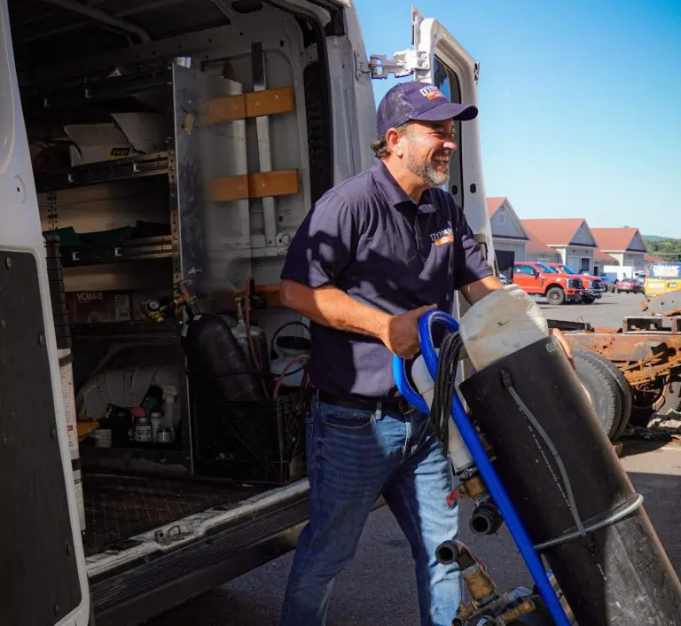 Dynamic Heating, Cooling & Geothermal worker