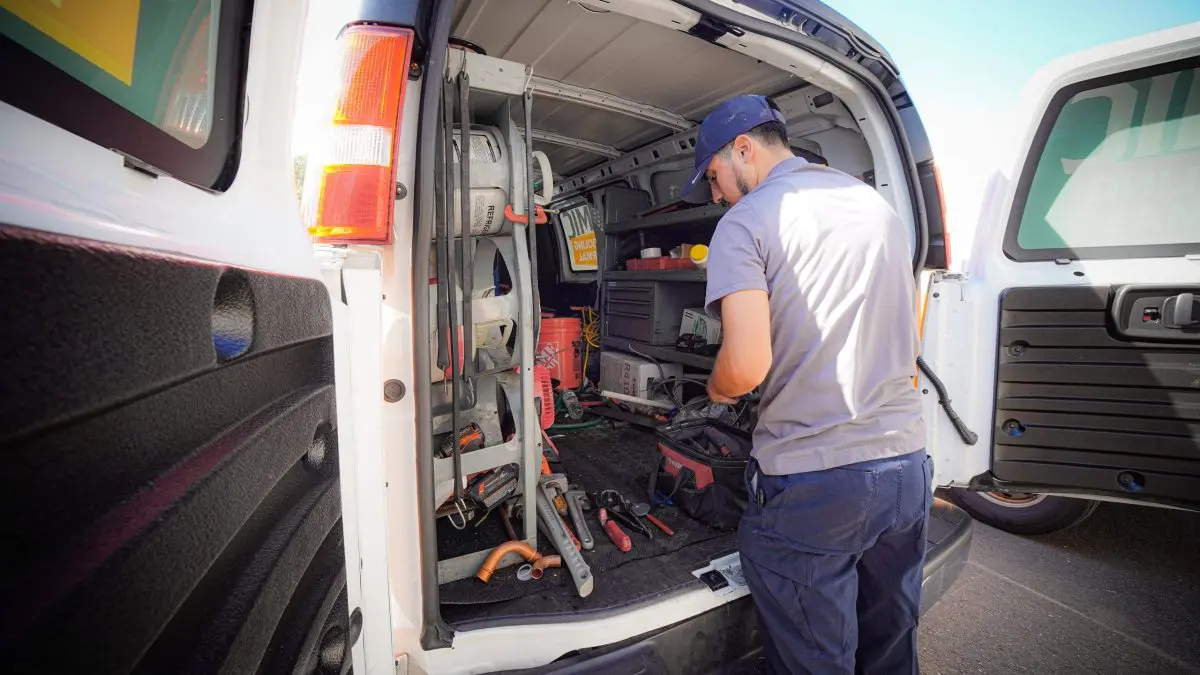 Dynamic Heating, Cooling & Geothermal worker