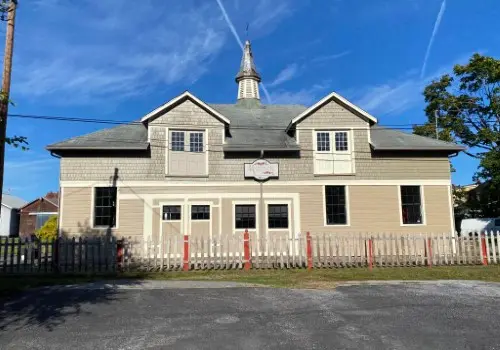 Reindollar Carriage House