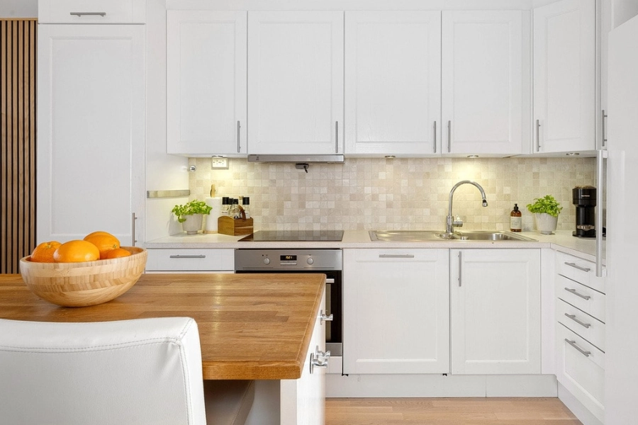 Walnut butcherblock countertop.