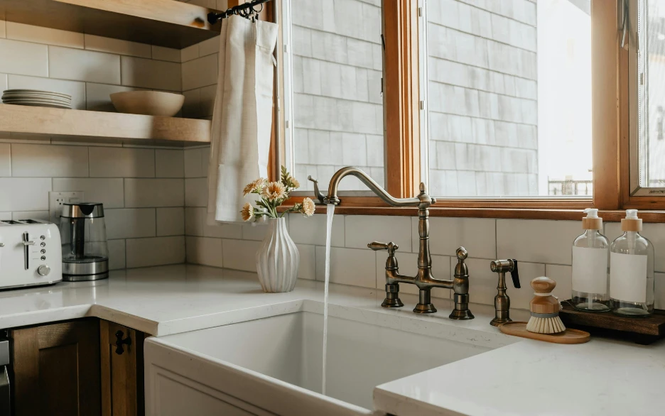 how to hang kitchen curtains
