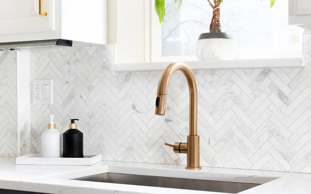 Kitchen Backsplash Installation