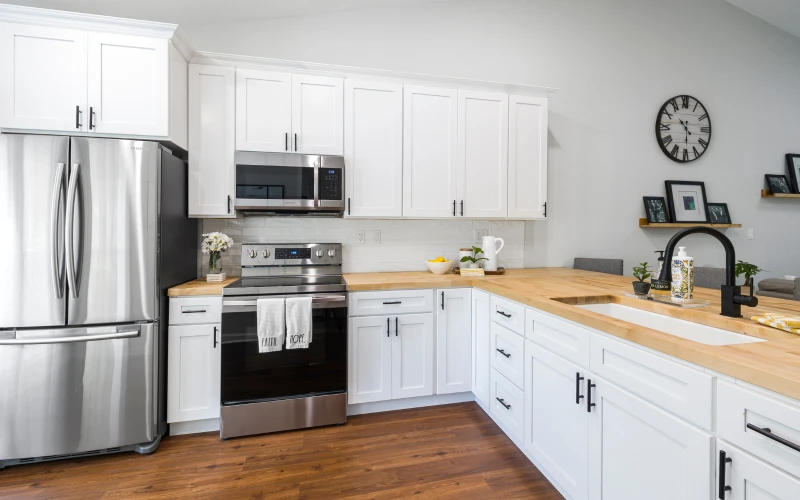 Cabinet Refacing Services