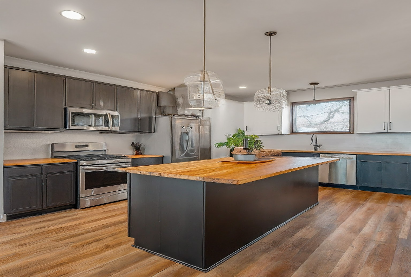 Laminate Flooring