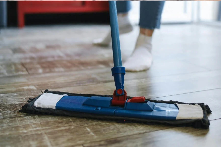 mopping vinyl flooring