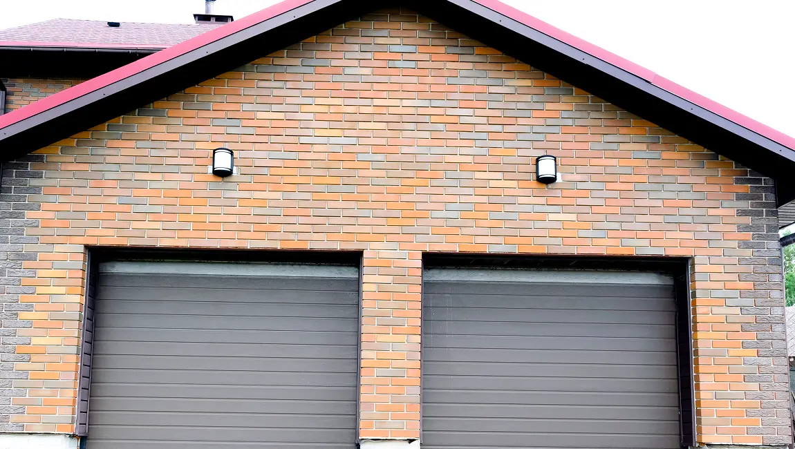 Stylish and durable garage doors designed for Colorado Springs, CO homes, offering weather resistance and energy efficiency.