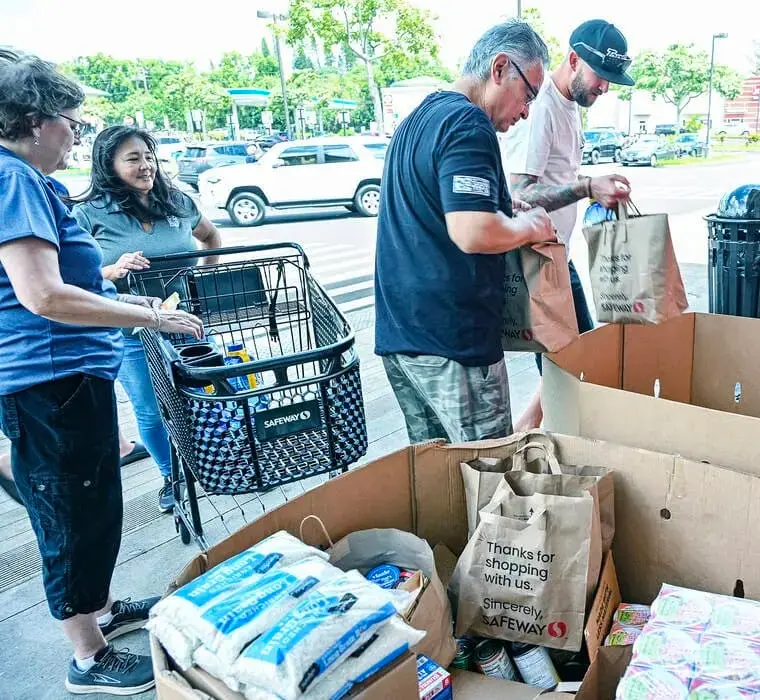 Collecting for tomorrow: Hundreds donate to well-being of Hawaii Foodbank Kauai