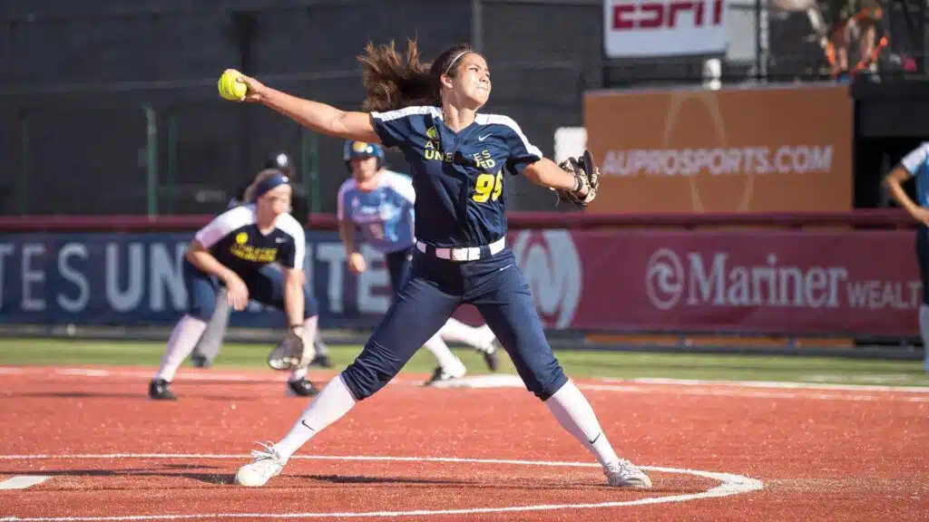 photo of Kamalani Dung pitching
