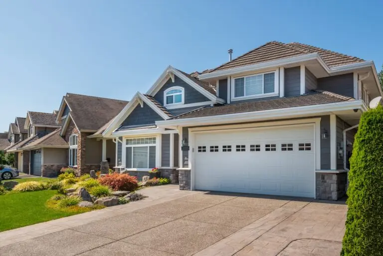 A perfect neighbourhood. Houses in suburb at Summer in the north America. Luxury houses with nice landscape.