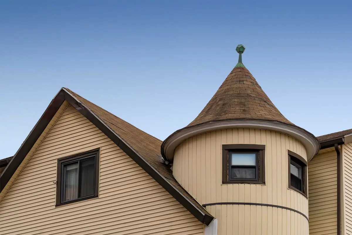 Old style building with a conical roof