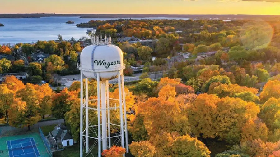 Wayzata MN Roofing contractors best top roofers minnesota