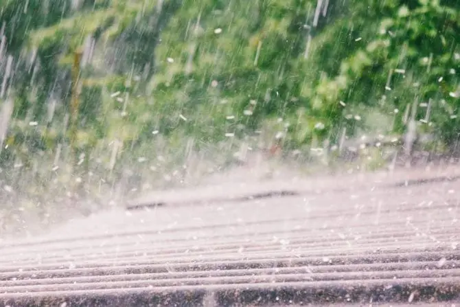 hail falls on the roof of slate, Arden Hills