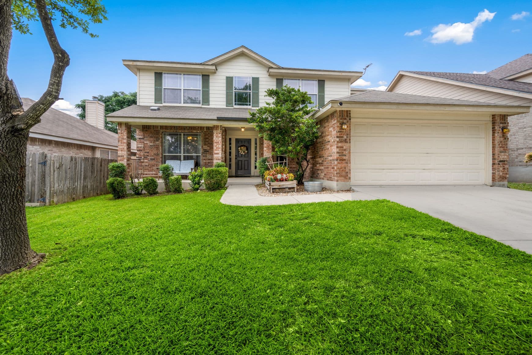 Inver Grove Heights roofer & contractor near me in Minnesota | Owl Roofing