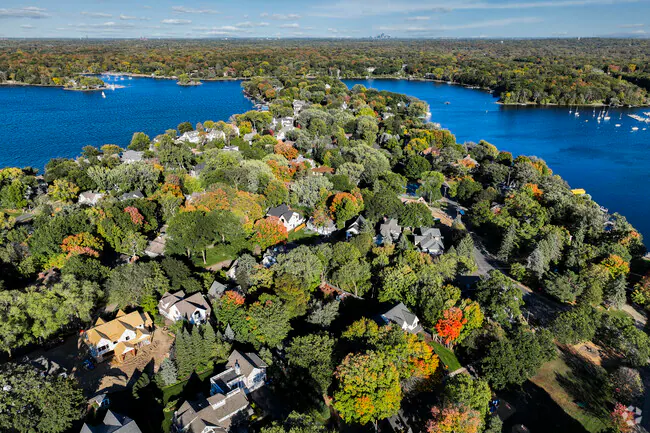 Best Roofing Companies in Deephaven MN