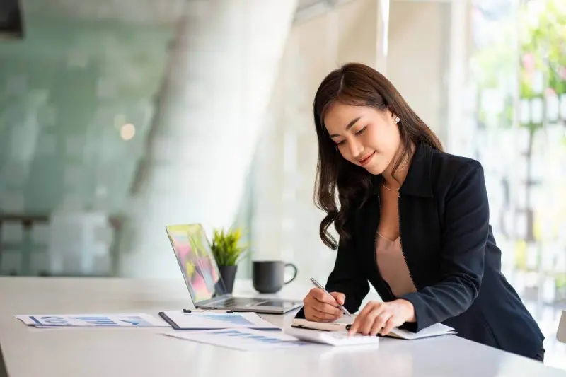 Should Your Harris County Business Make an LLC to S Corp Conversion This Tax Year?