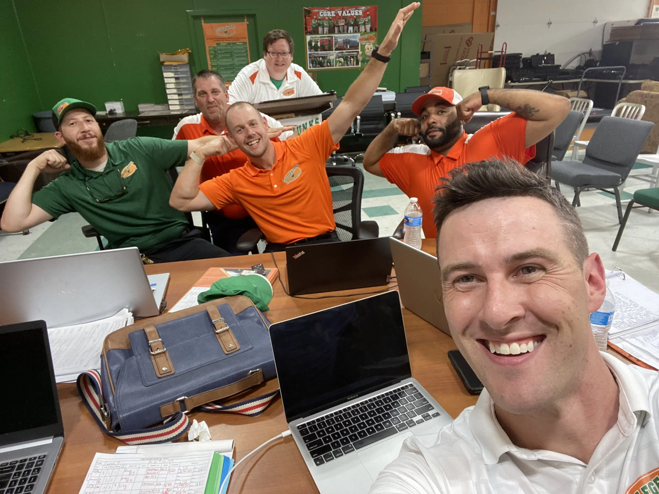 College HUNKS franchise owners planning their franchise financing
