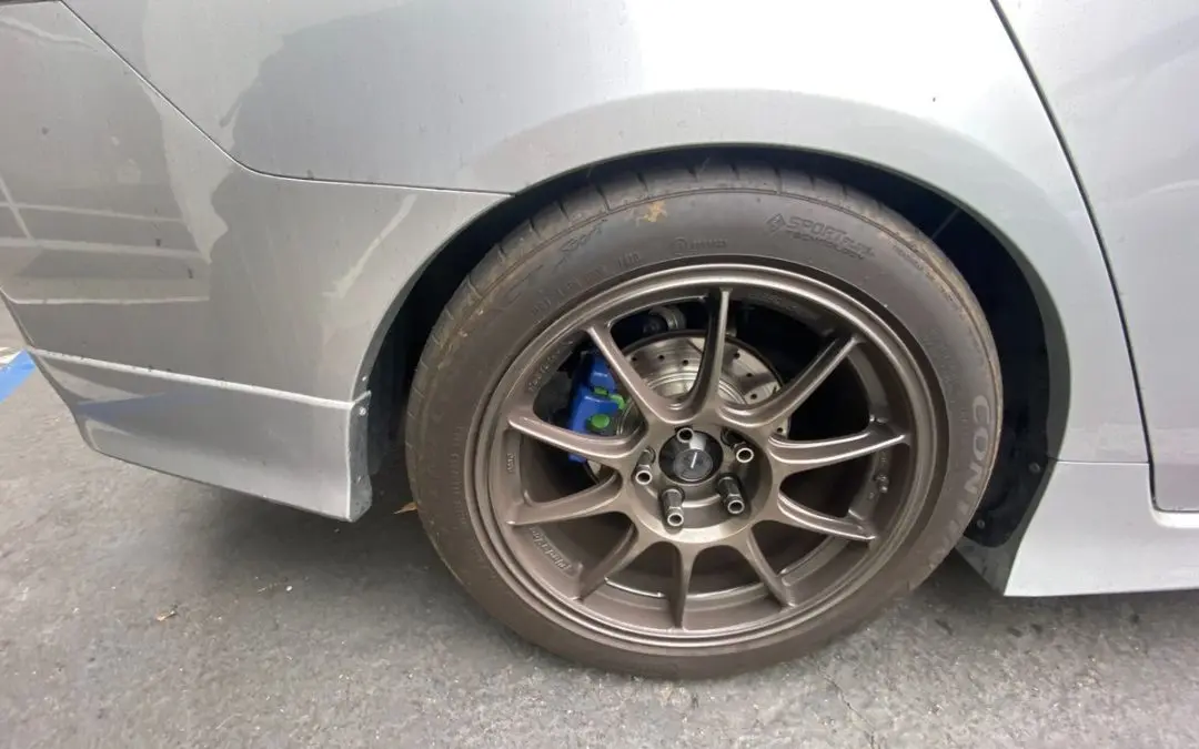What causes uneven tire wear on Acura?