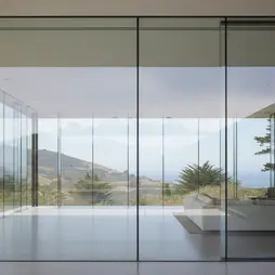 Large-Format Glass Walls and View Panels