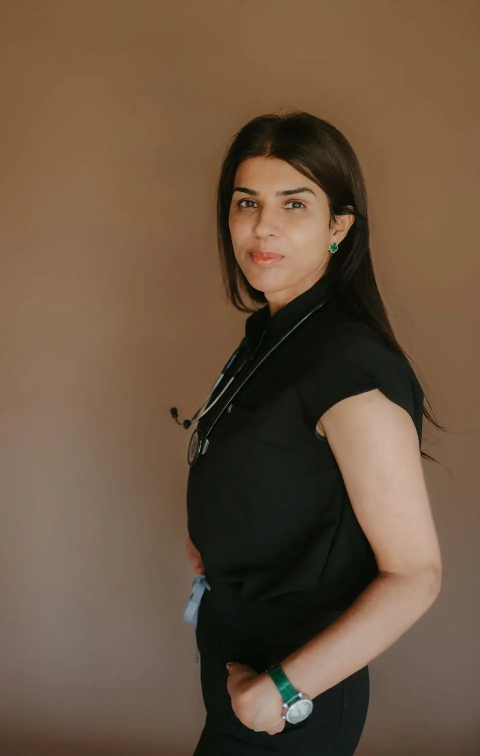 Dr. Thiara - medical spa director. Board Certified in Regenerative Medicine as well as Aesthetics