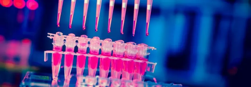 stem-cell-research-myths-charlotte-nc - Dynamic Health Carolinas glowing test tube in a laboratory illustrating stem cell research myths