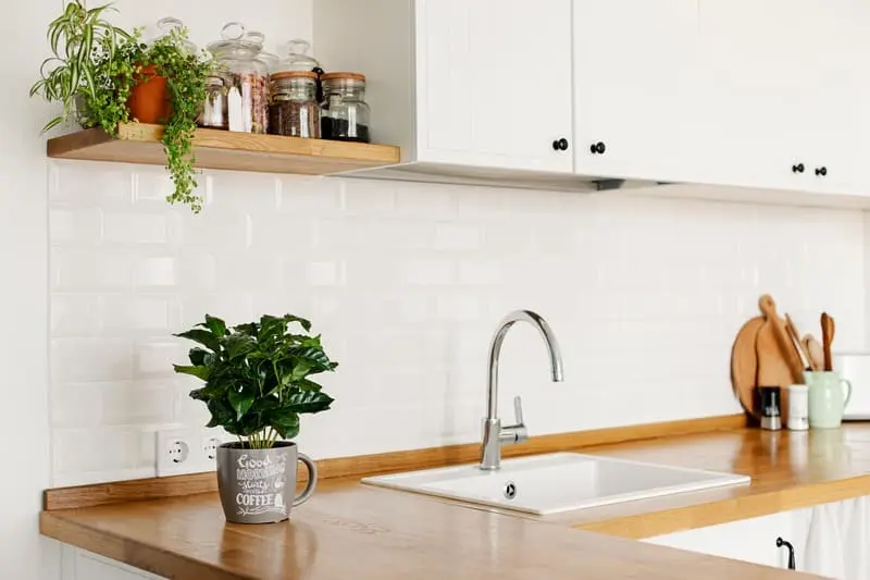 Quick Kitchen Cleaning Tips Clean minimalist kitchen