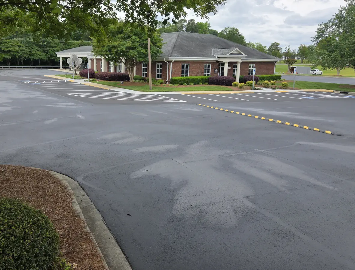 What is Asphalt Crack Filling? founders seal coat