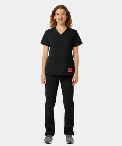 Women's WYND Multi-Pocket Scrub Top