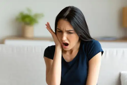 Crown Point Family Dentistry in Charlotte offers tooth extractions and wisdom teeth removal.