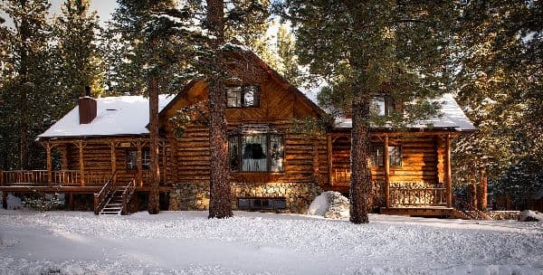 It’s About Time to Start Thinking About Winterizing Your Log Home