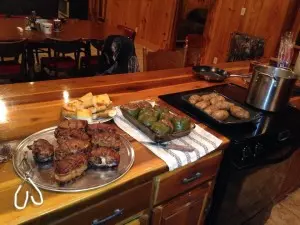 lodge-dinner