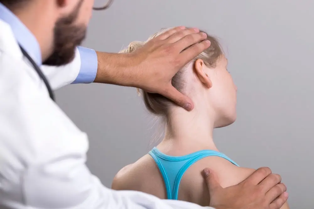 ortho doctor treating the neck ortho doctor treating the neck