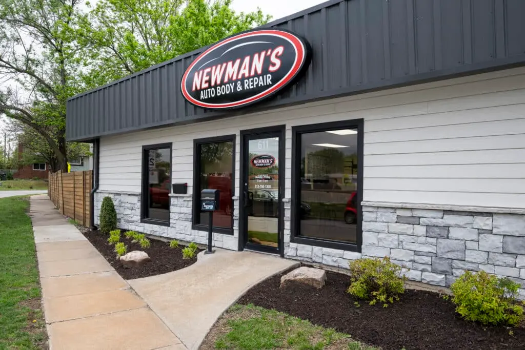 Front exterior of Newman's Auto Body