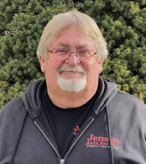 Jensen Auto Service team member - Lou Hammer