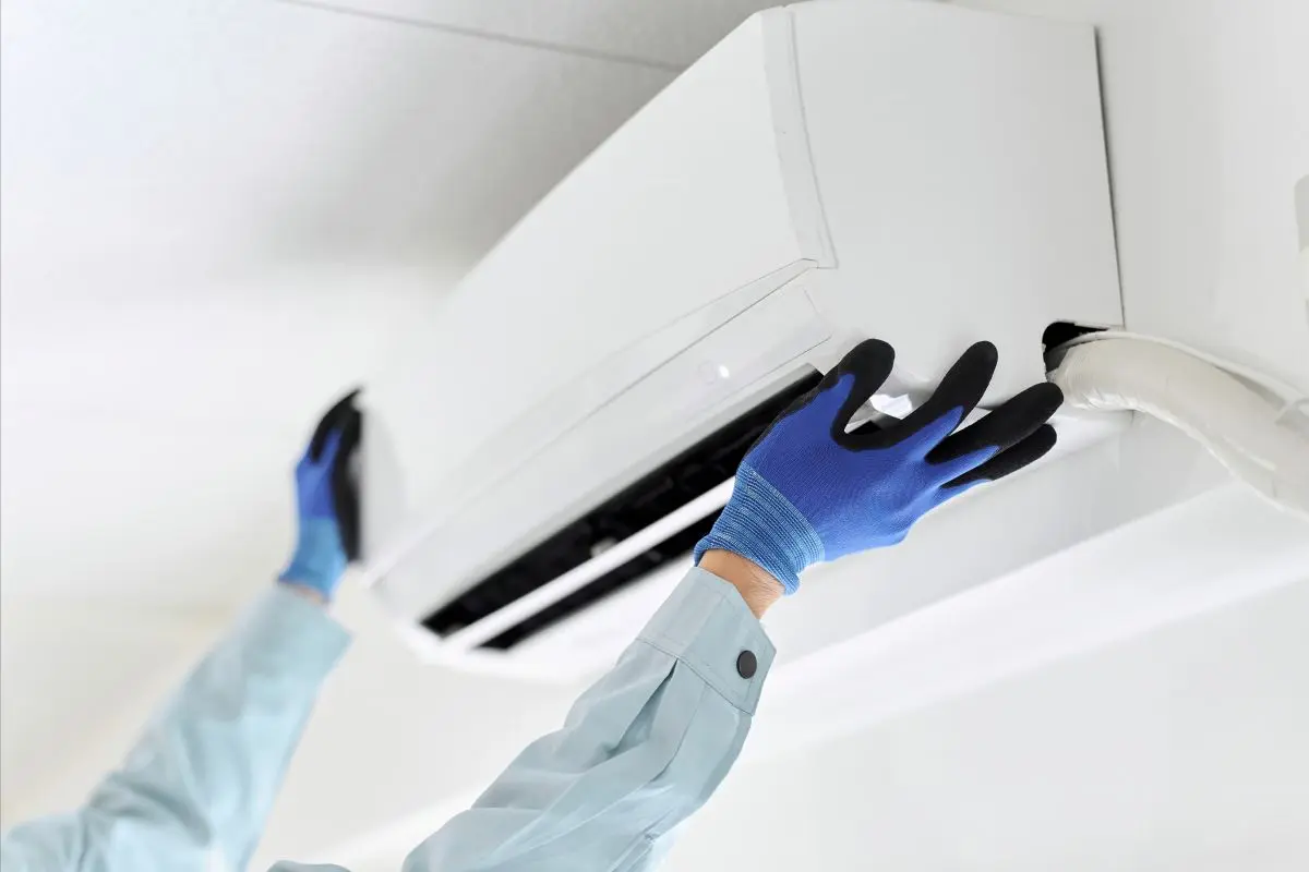 AC unit maintenance