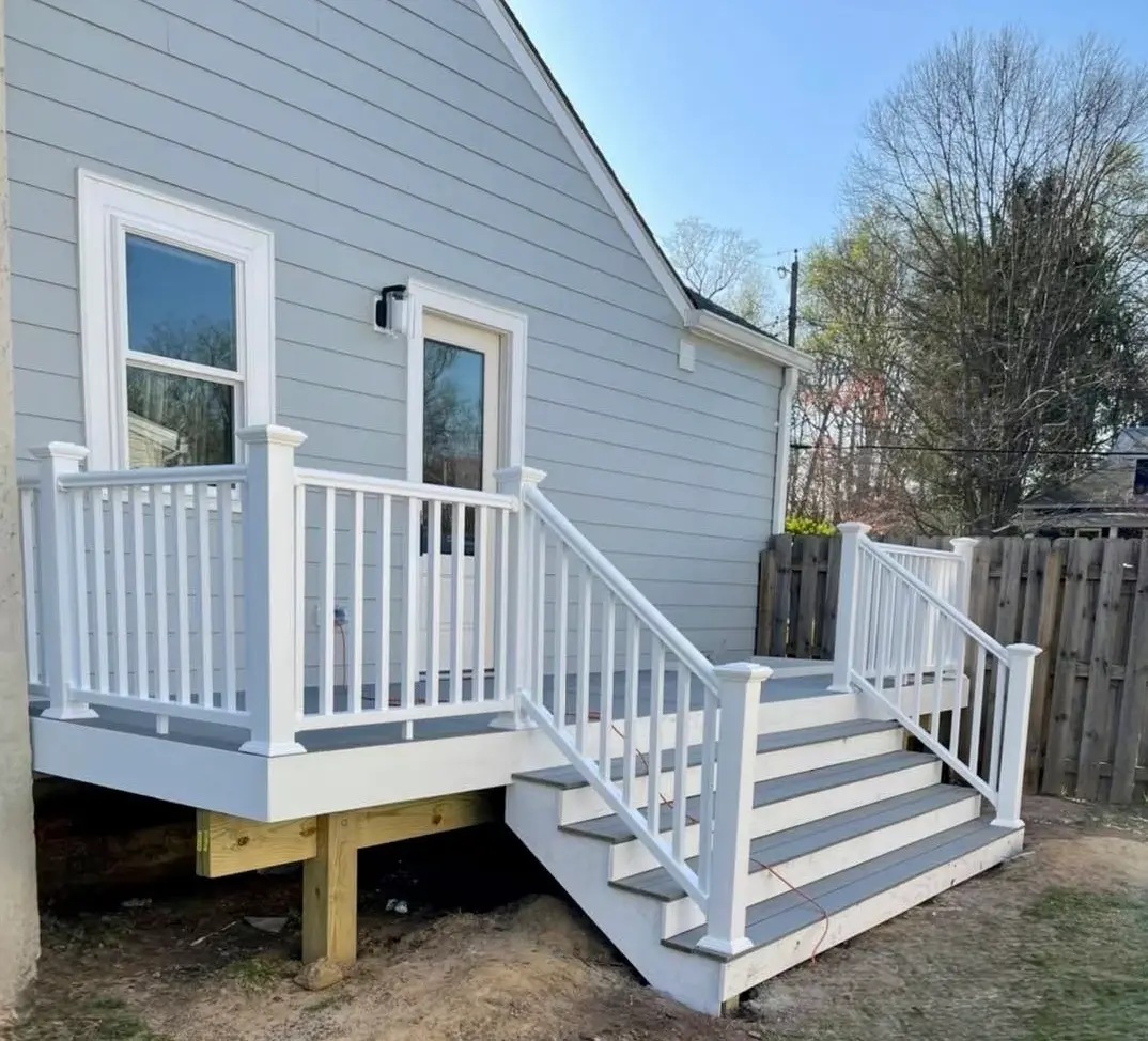 Finished deck from amazing home contractors
