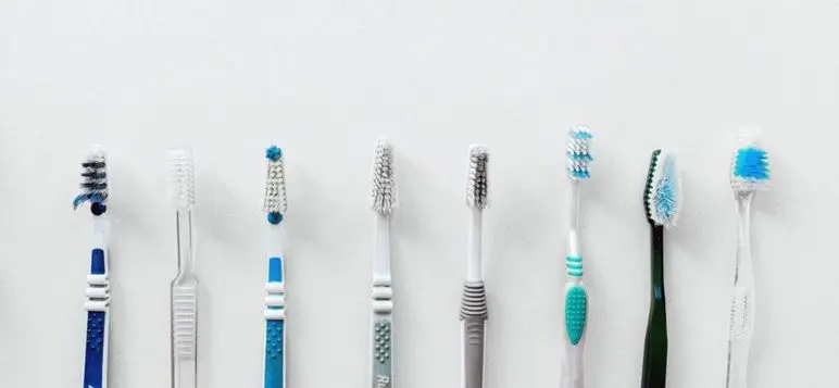 Choosing a Toothbrush image