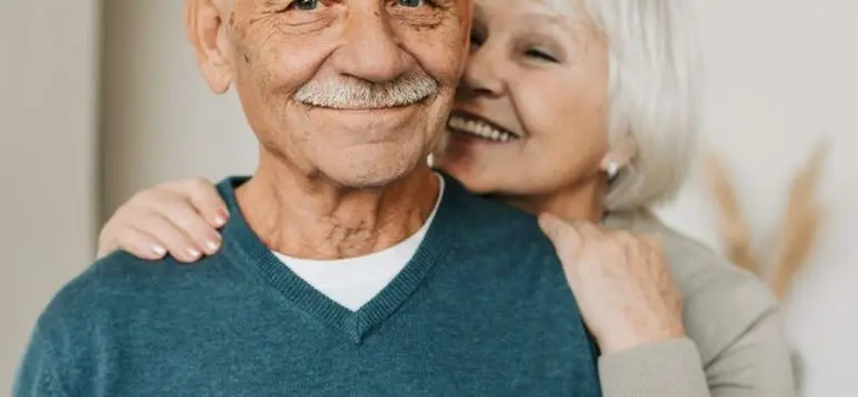 benefits of wearing dentures image